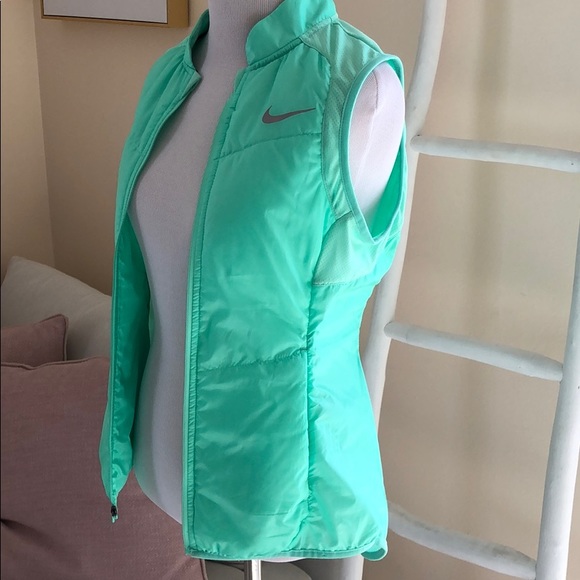 Nike Turquoise Vest - Picture 9 of 10